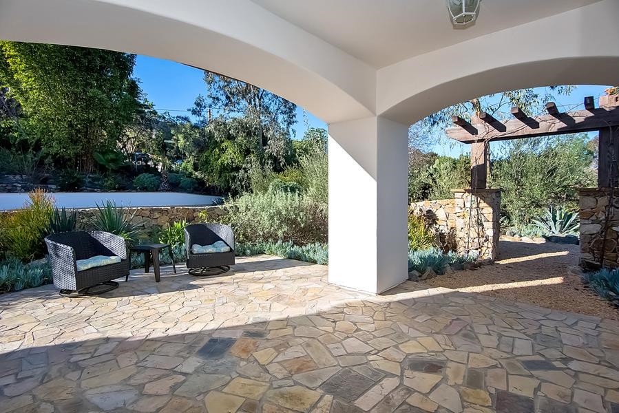 2168 Ranch View Terrace Encinitas, CA 92024 - Photo 5 of 25