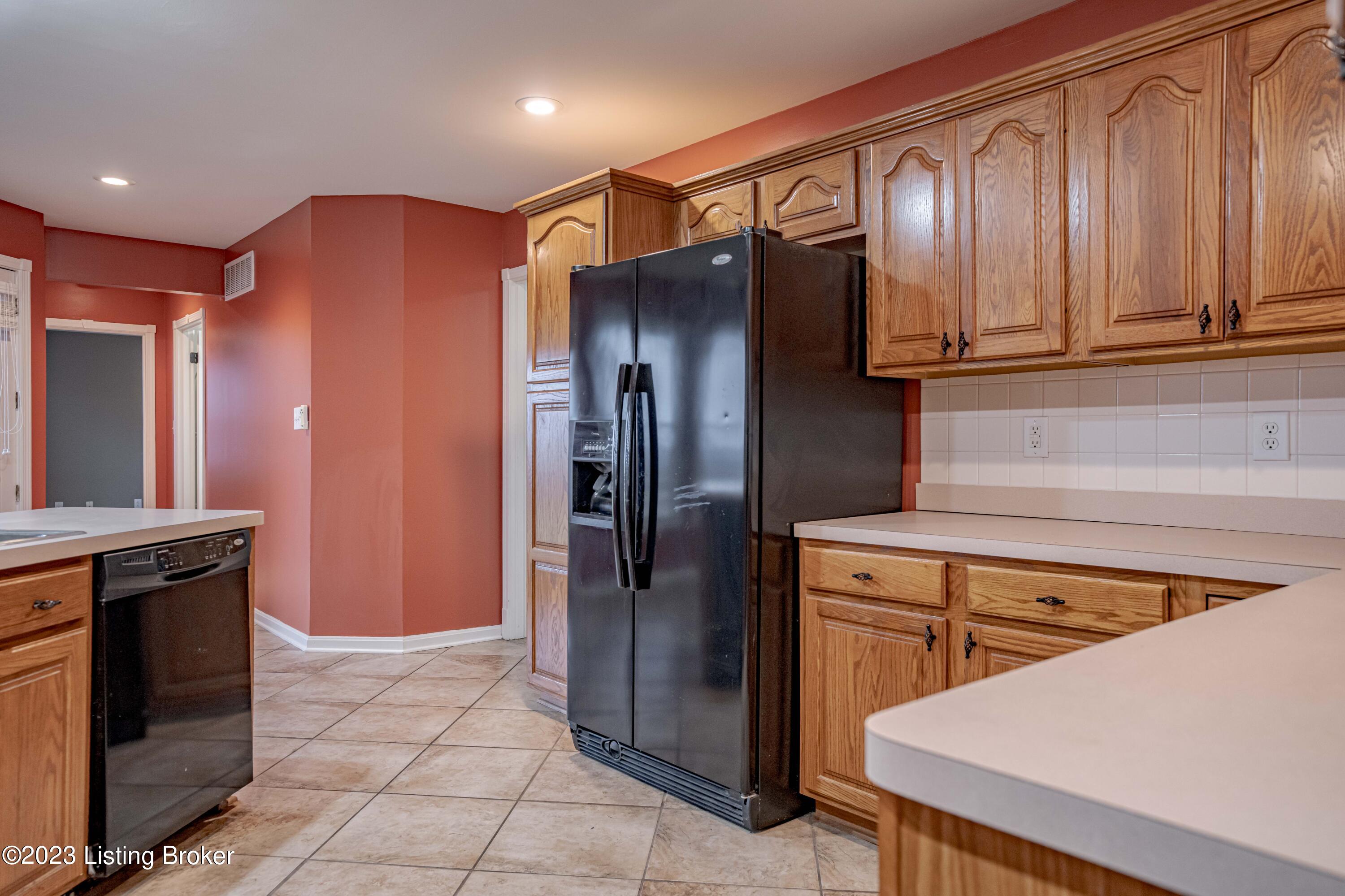 1039 Stapleton Road Shelbyville, KY 40065 - Photo 40 of 98 DSC05361