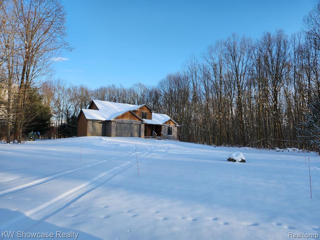 9246 White Road Linden, MI 48451 - Photo 3 of 90