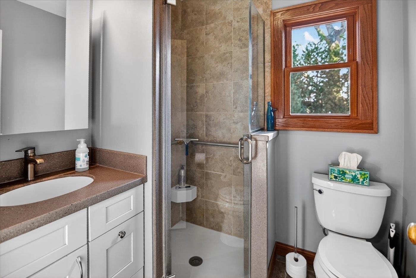 129 Dunning Street Madison, WI 53704 - Photo 13 of 25