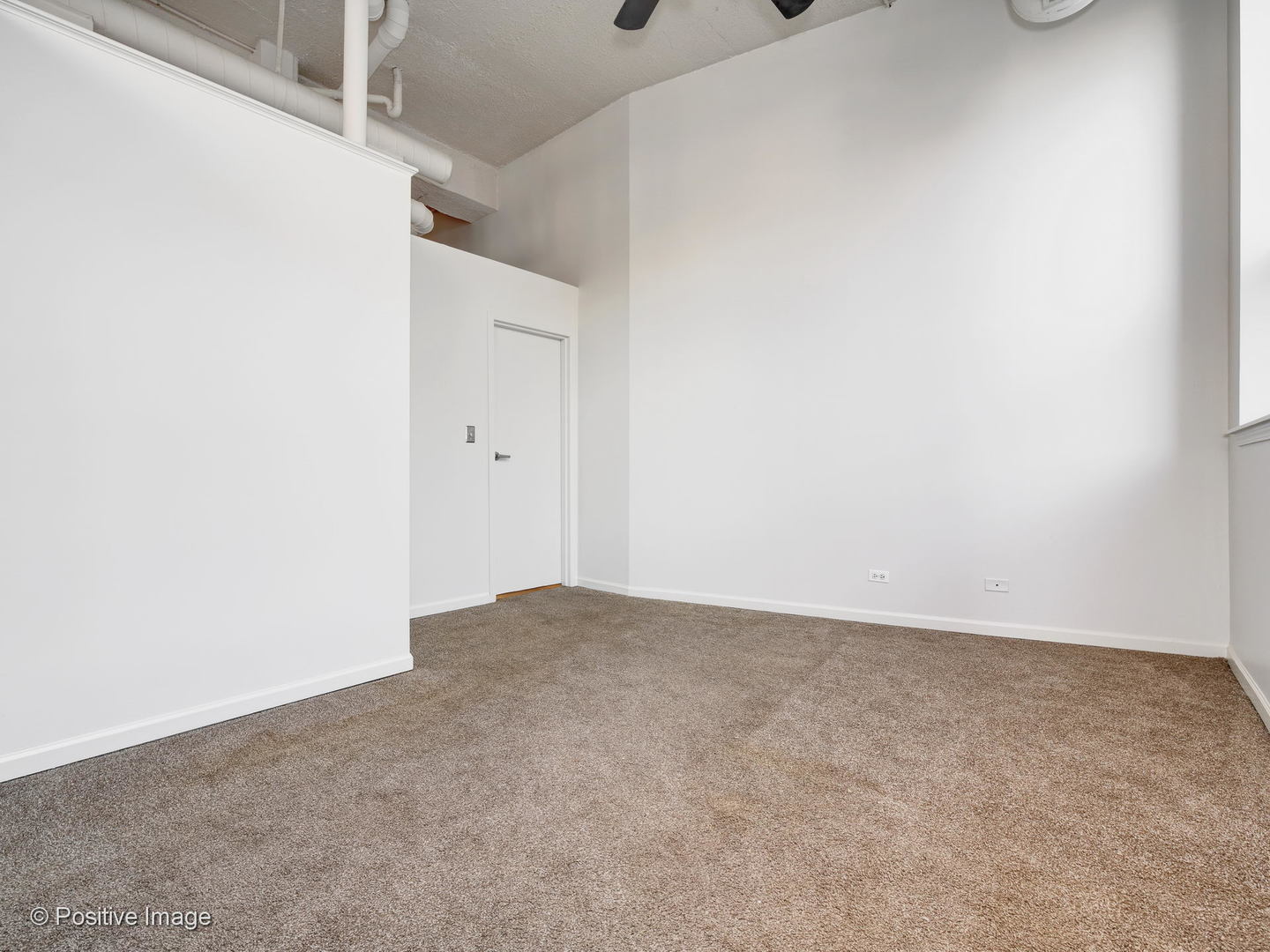 1019 West Jackson Boulevard, Unit 2B Chicago, IL 60607 - Photo 13 of 18 a view of an empty room