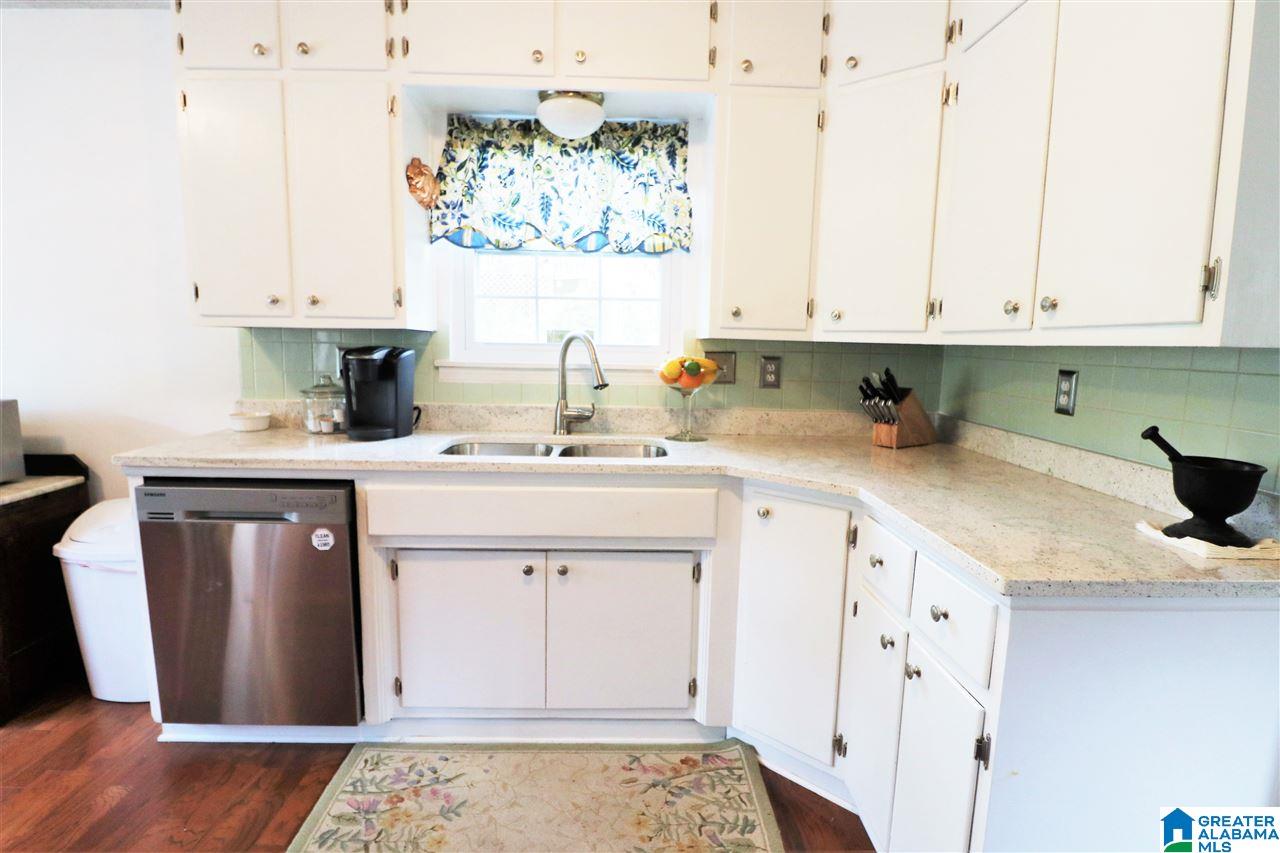 1371 Al Seier Road Birmingham, AL 35226 - Photo 15 of 47