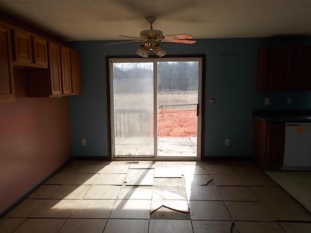 2395 Riley Road Northwest Johnstown, OH 43031 - Photo 6 of 12 Gallery Image 6