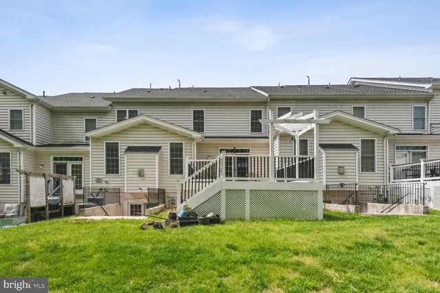 $3,850 | 42938 Courtland Chase Square, Ashburn, VA 20148