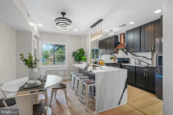 $489,999 | 1614 Q Street Southeast, Washington, DC 20020