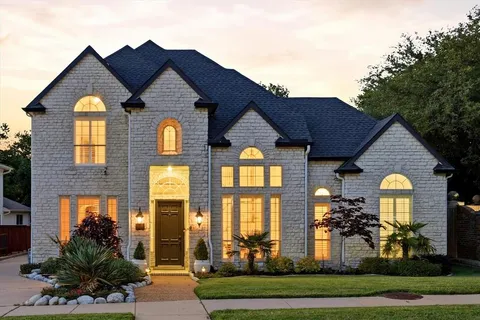 $899,900 | 6401 Bermuda Dunes Drive, Plano, TX 75093