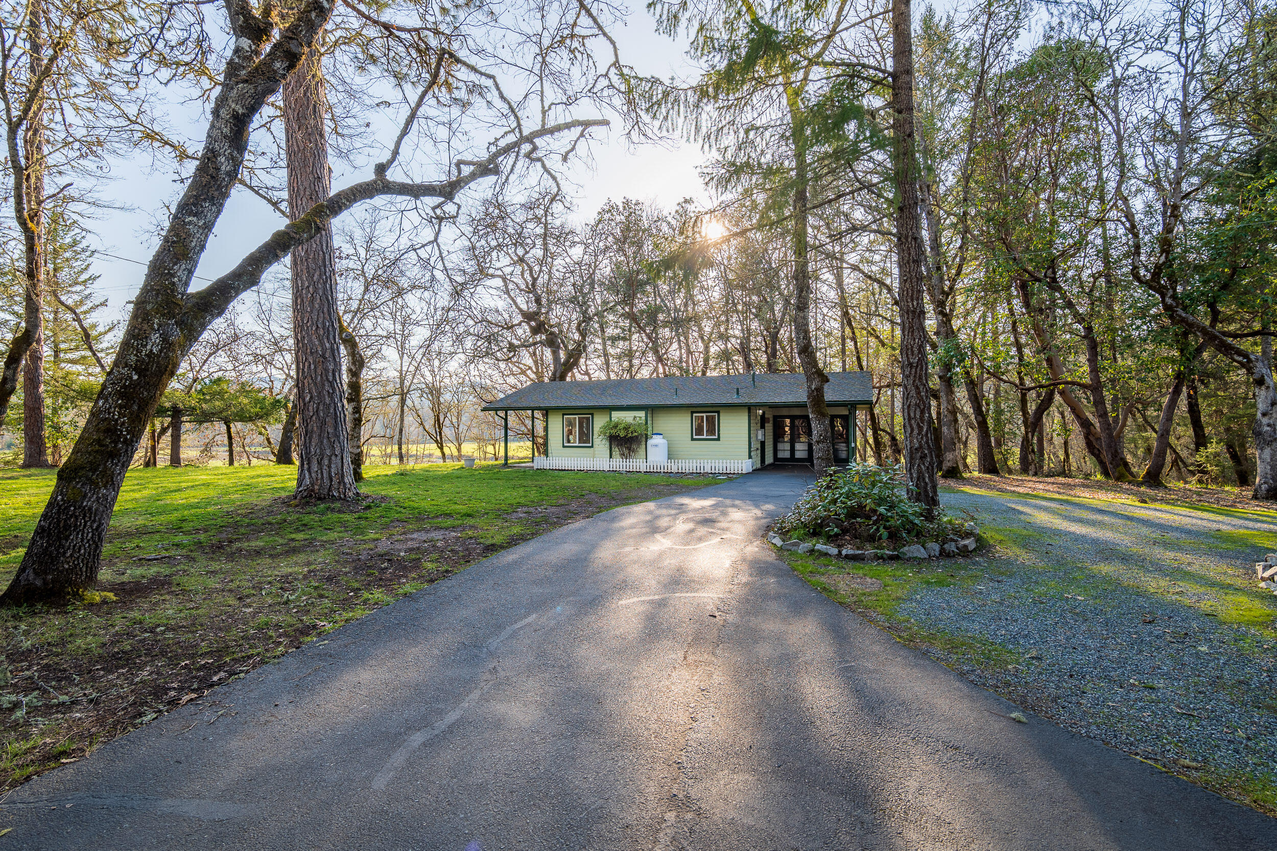 355 Gunnell Road Grants Pass, OR 97526 - Photo 47 of 66 GRR44