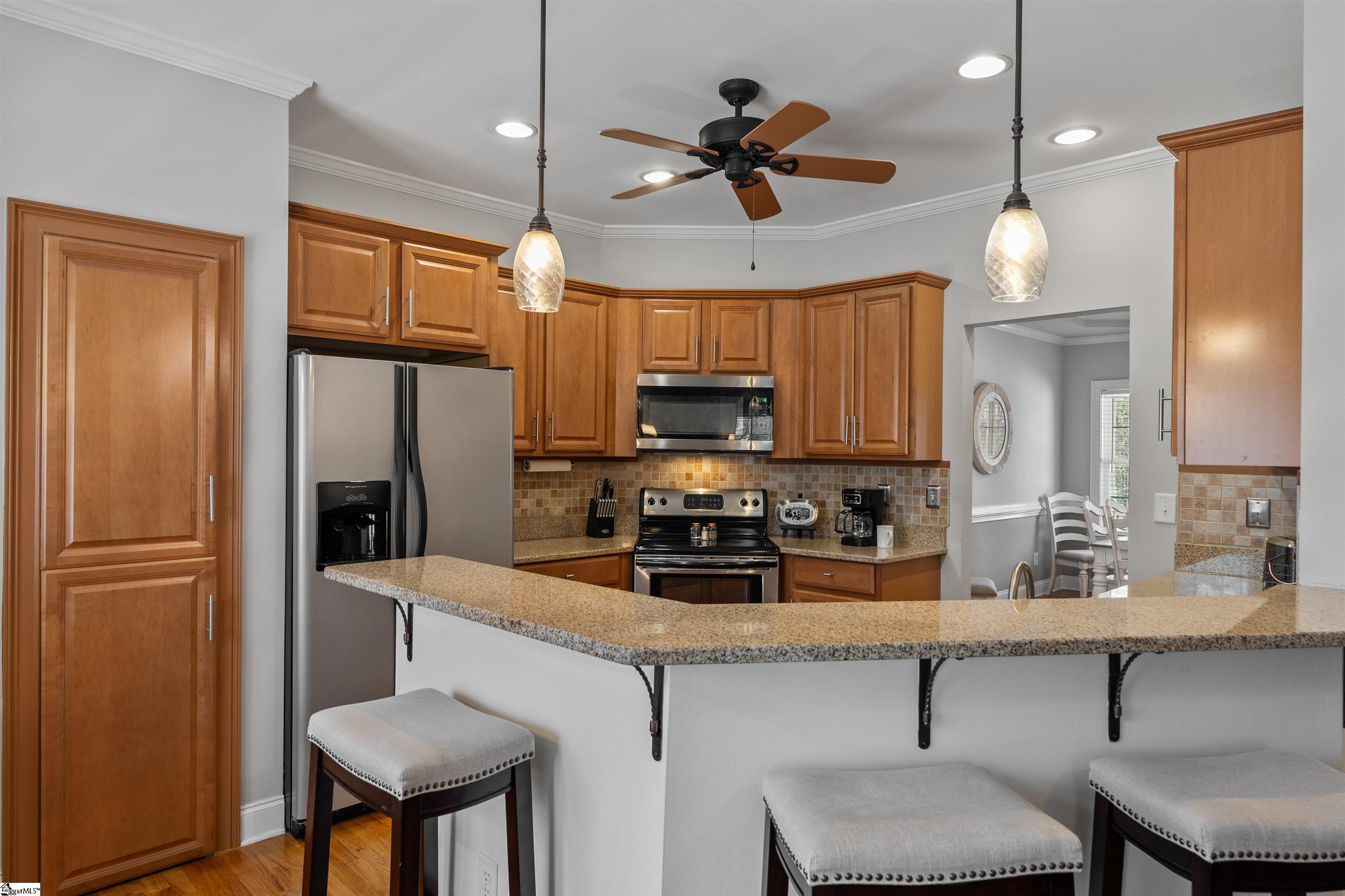 402 Arbor Way Seneca, SC 29672 - Photo 11 of 50