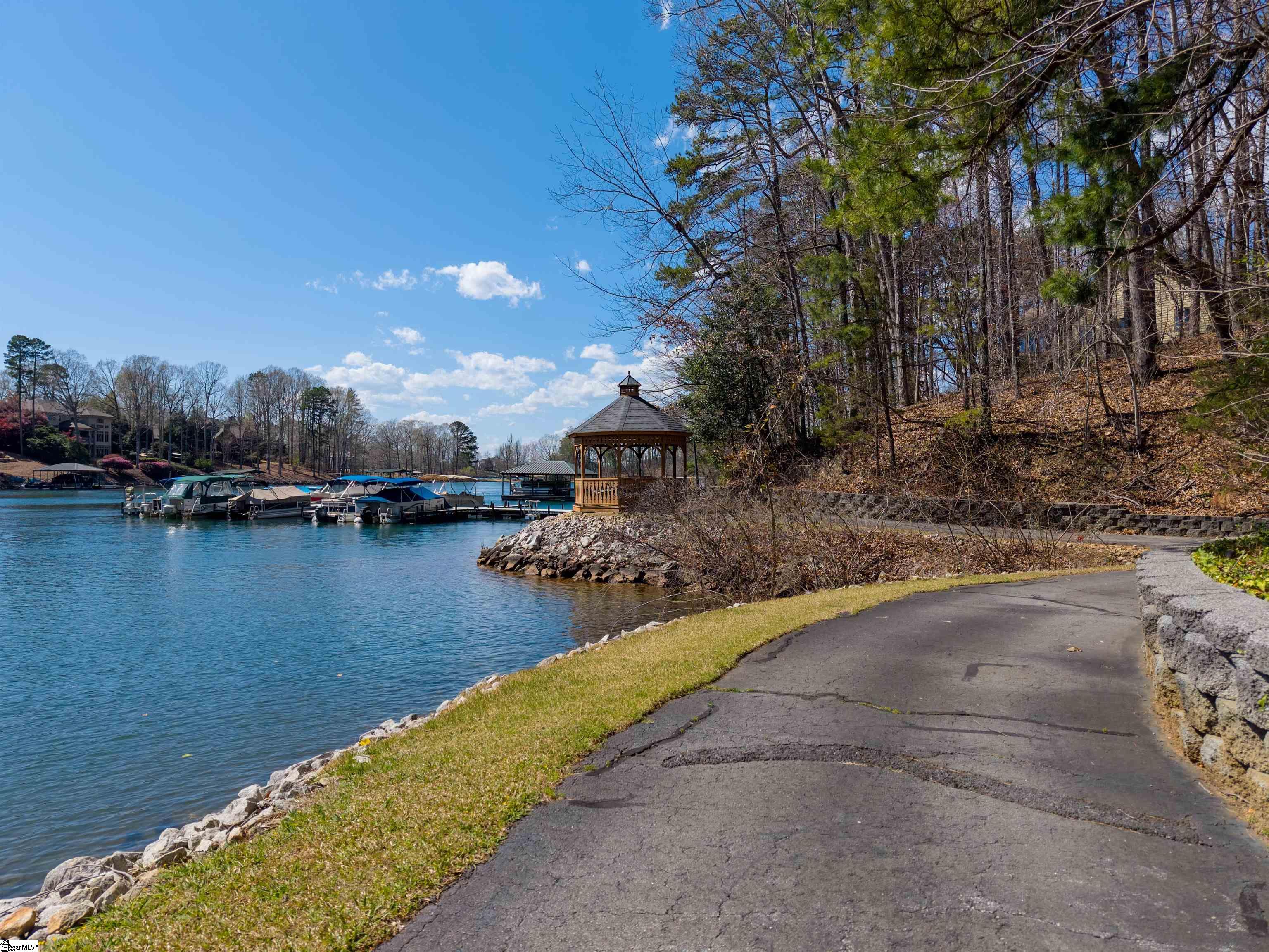 402 Arbor Way Seneca, SC 29672 - Photo 2 of 50