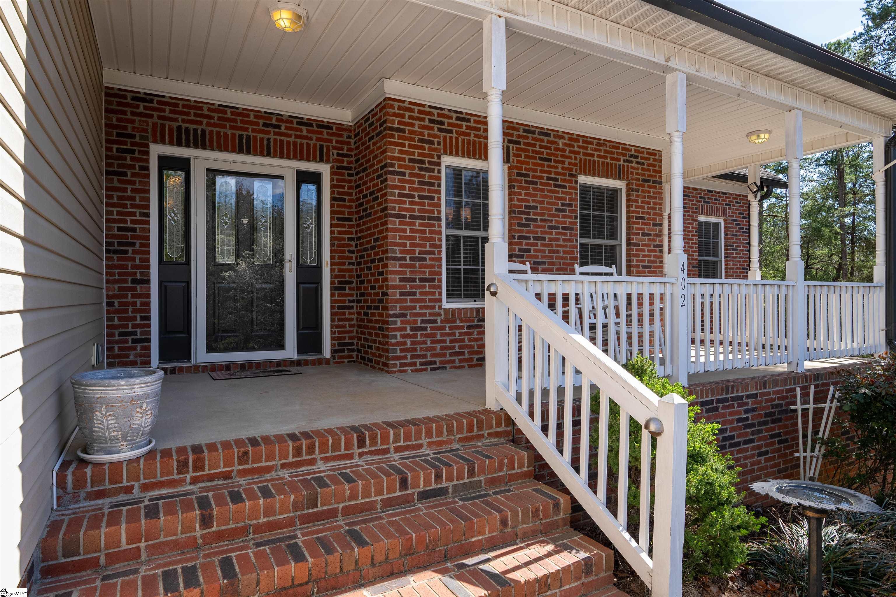 402 Arbor Way Seneca, SC 29672 - Photo 3 of 50