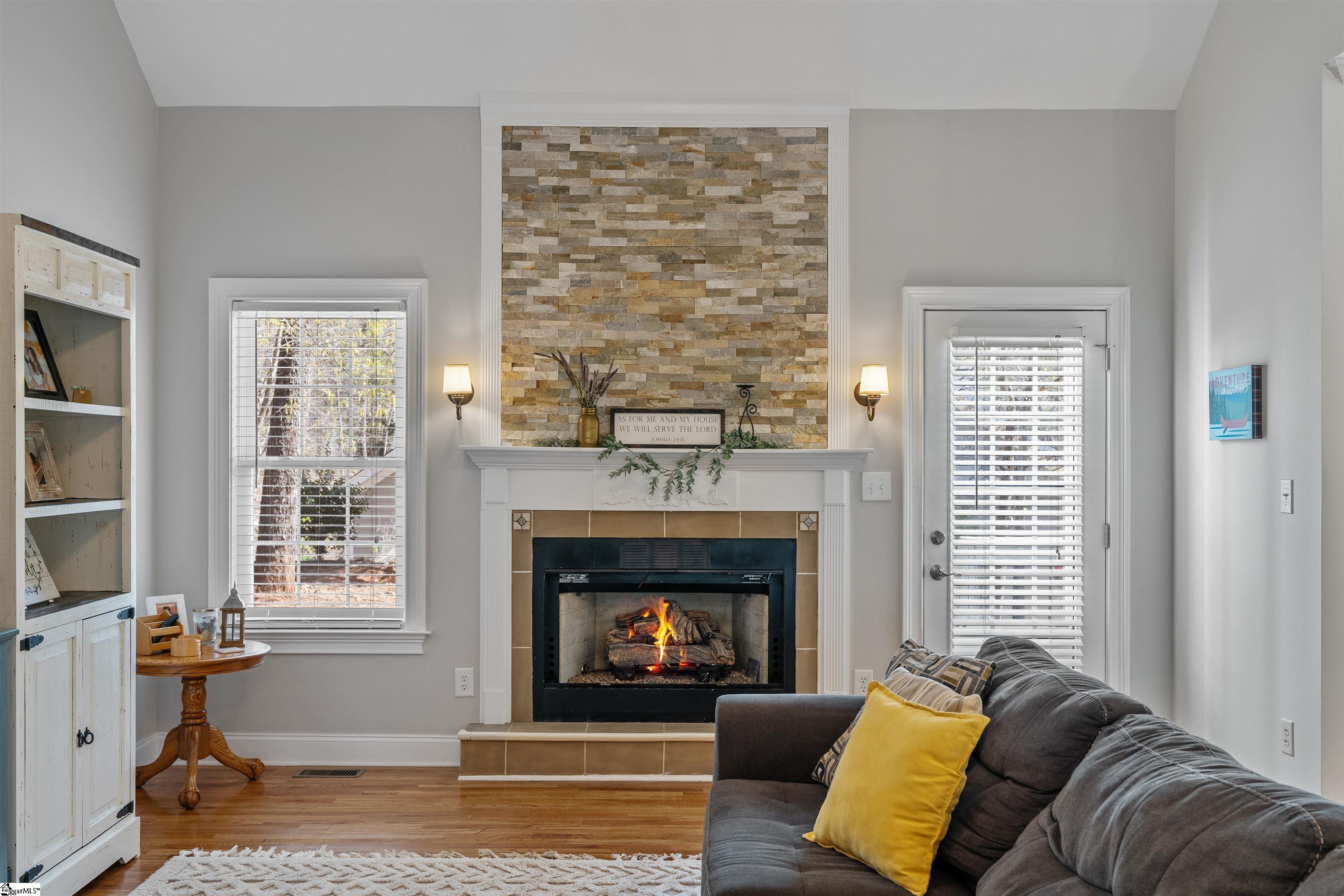 402 Arbor Way Seneca, SC 29672 - Photo 7 of 50