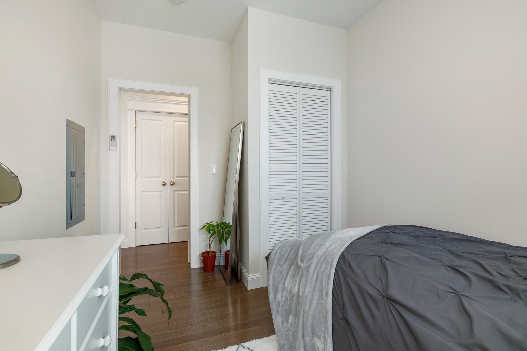 12 R Front Street, Unit 303 Exeter, NH 03833 - Photo 18 of 33
