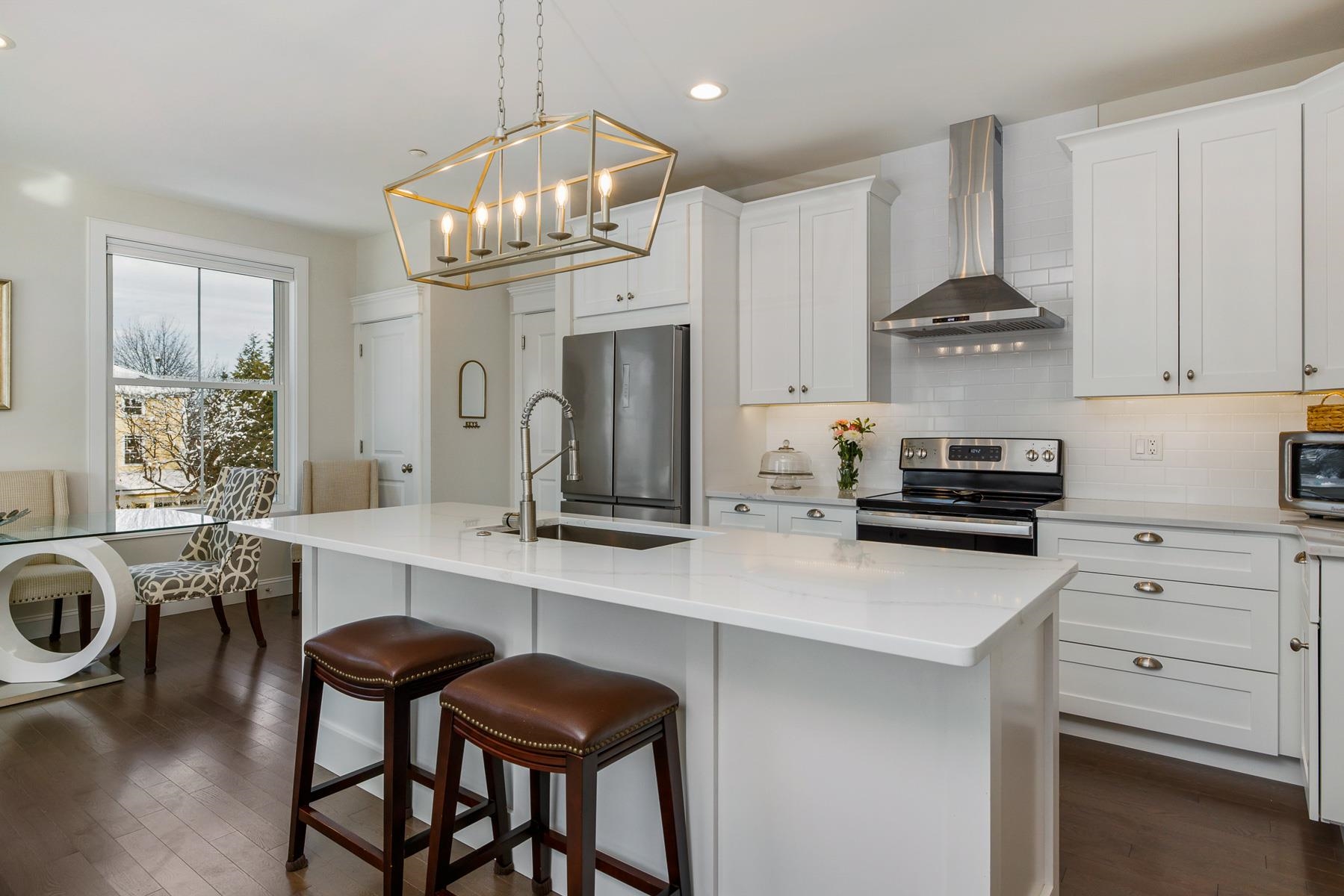 12 R Front Street, Unit 303 Exeter, NH 03833 - Photo 8 of 33