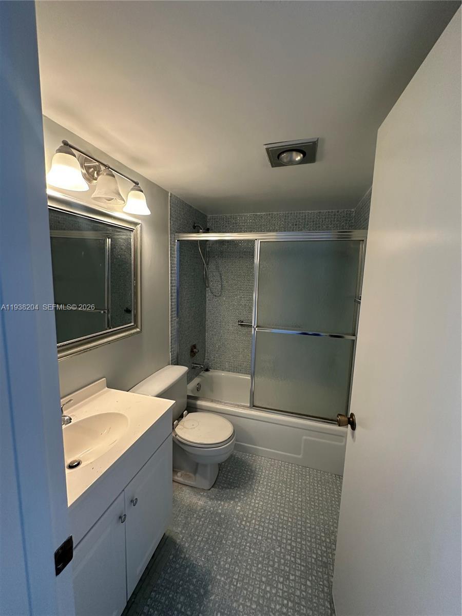 3043 Exeter Boca Raton, FL 33434 - Photo 7 of 9 Photo 7