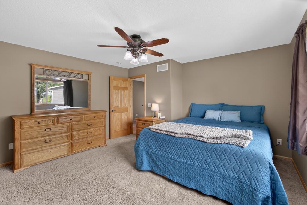 2823 Dunlap Lane Southeast Rochester, MN 55904 - Photo 7 of 48