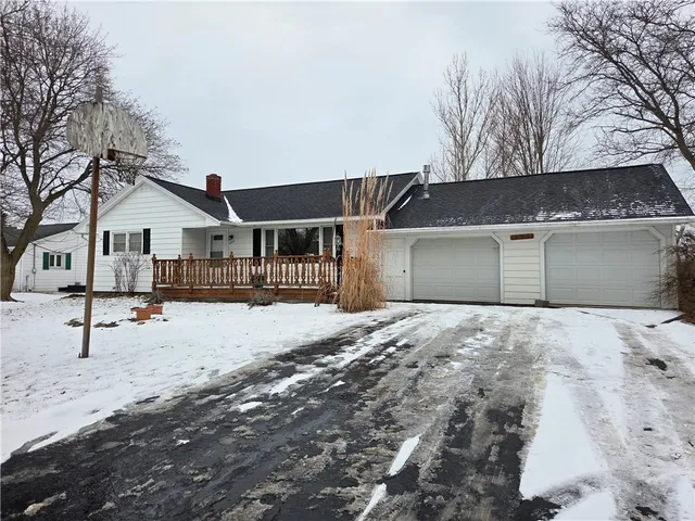 $209,900 | 127 Burkeshire Drive, Horseheads, NY 14845