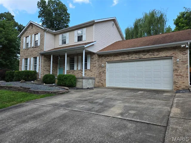 $299,900 | 22 South Pindwood Lane, Cape Girardeau, MO 63703