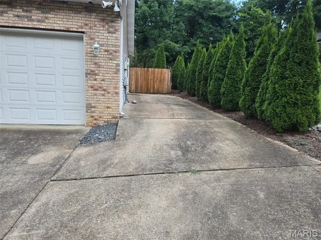 $299,900 | 22 South Pindwood Lane, Cape Girardeau, MO 63703