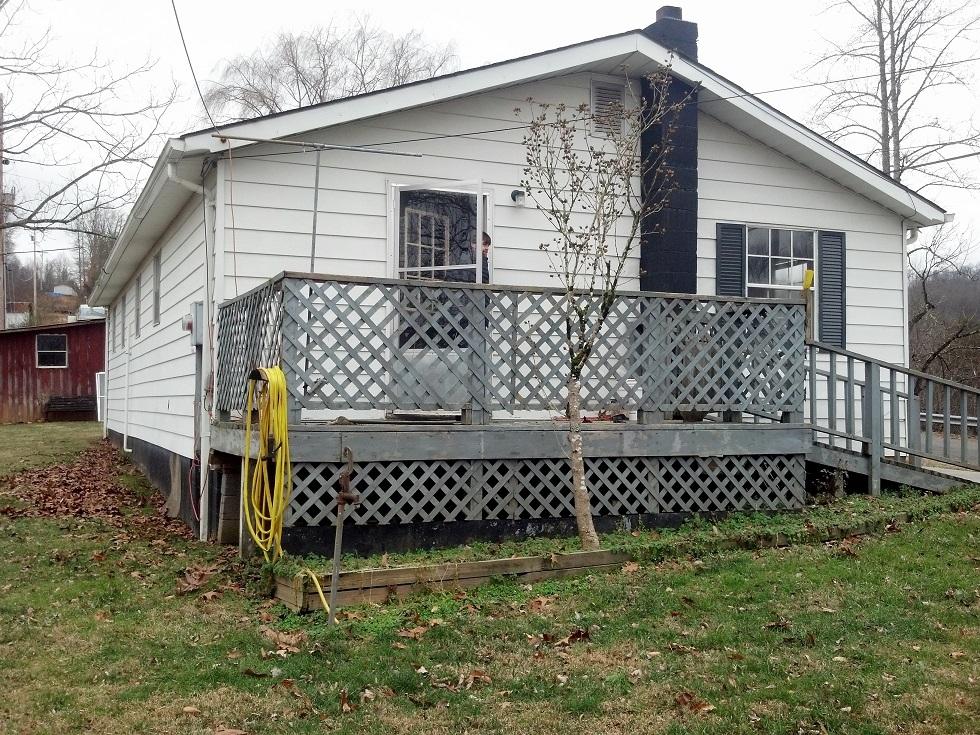 3562 Cave Springs Road Tazewell, TN 37879 - Photo 4 of 24 4751d