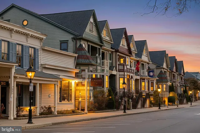 $685,727 | 13670 Cobble Loop, Woodbridge, VA 22193