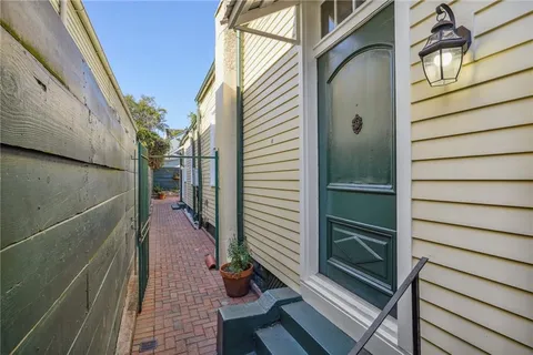 $650,000 | 922 St Ann Street, New Orleans, LA 70116