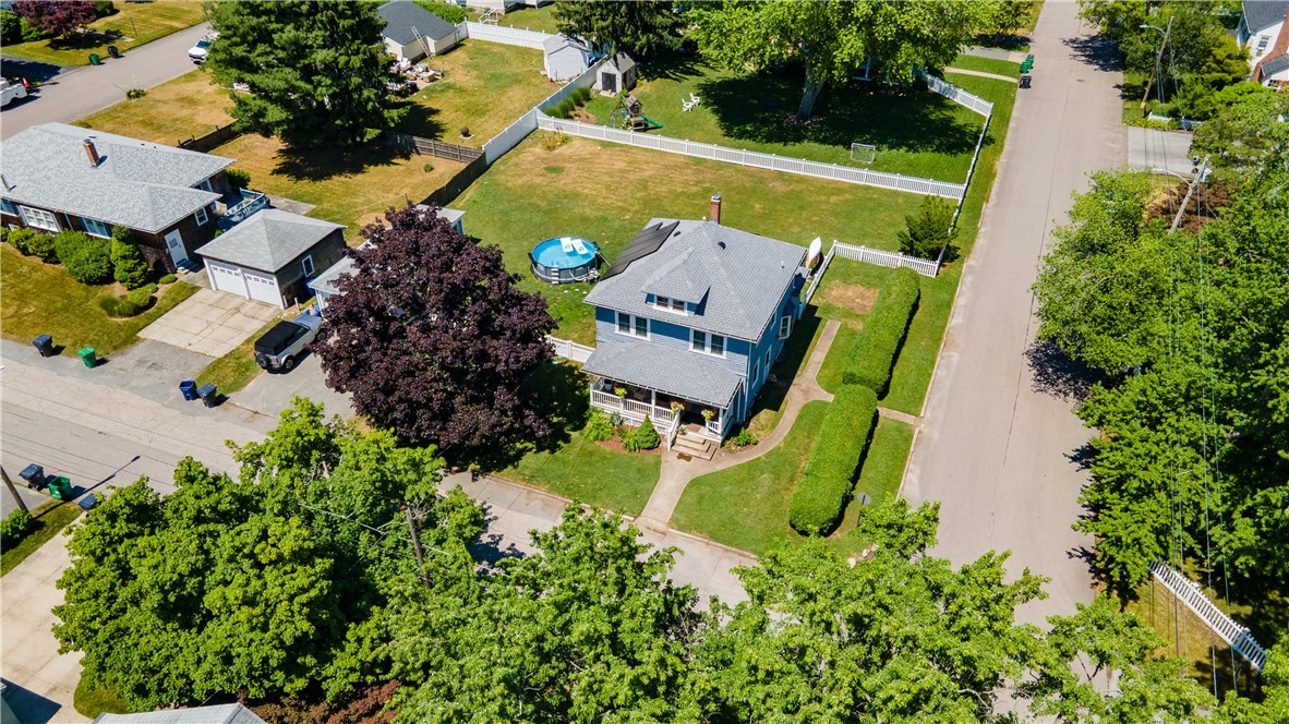 29 Burt Street Warwick, RI 02886 - Photo 4 of 46