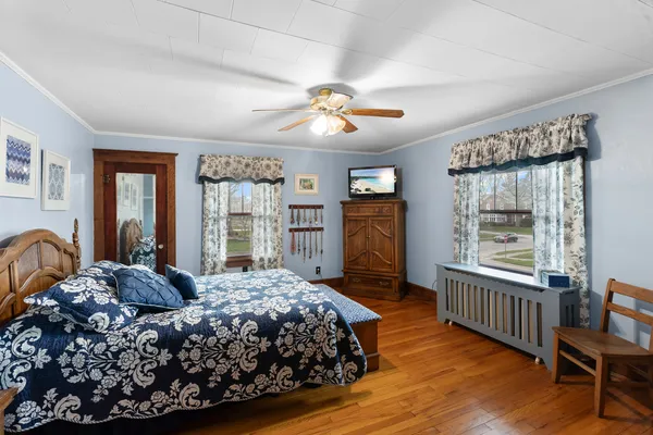 $309,900 | 205 East Lincoln Avenue, Watseka, IL 60970