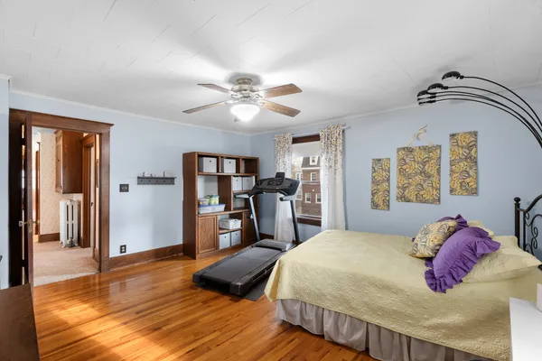 $309,900 | 205 East Lincoln Avenue, Watseka, IL 60970