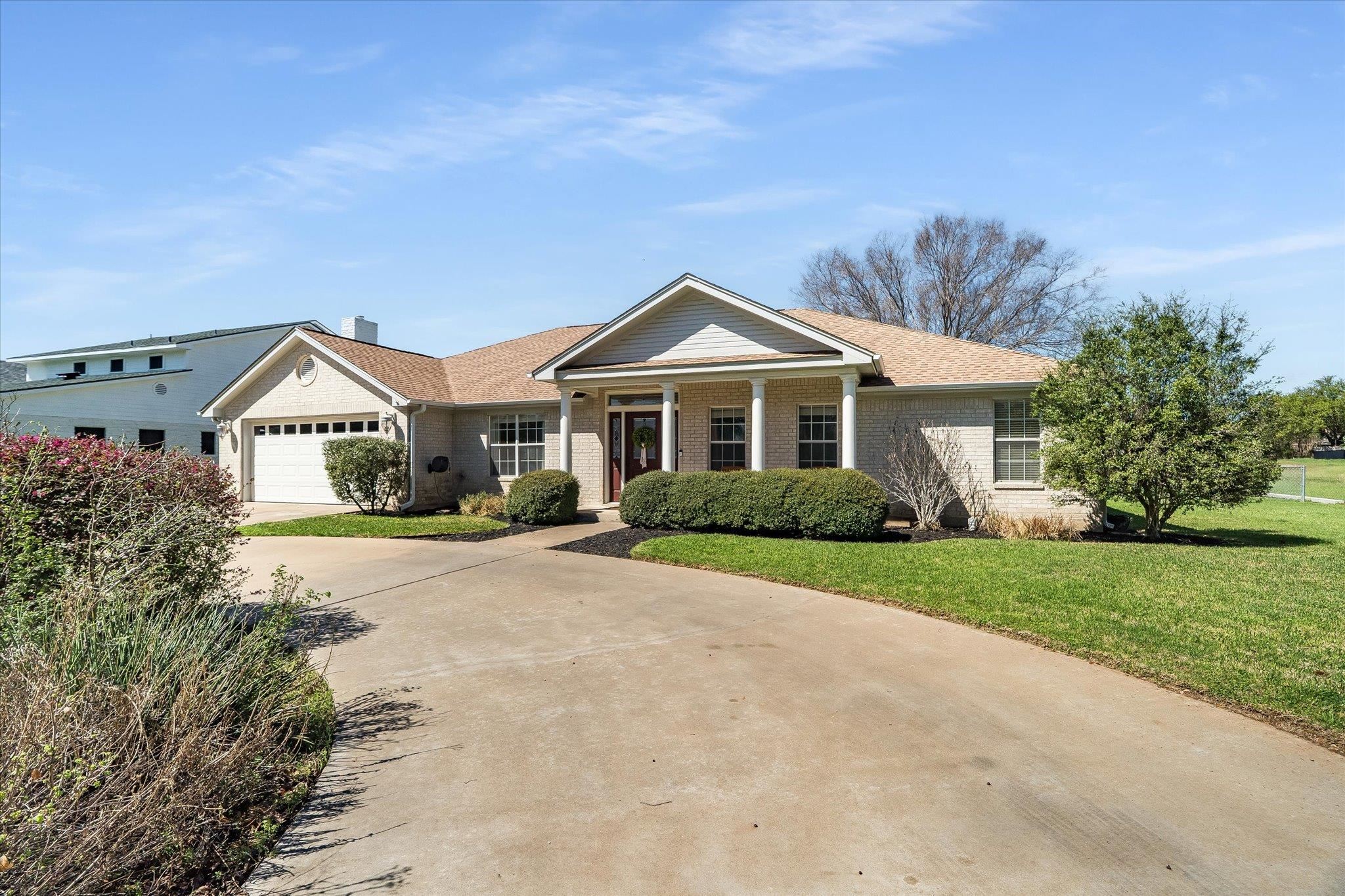 104 Firestone Place Meadowlakes, TX 78654 - Photo 2 of 20