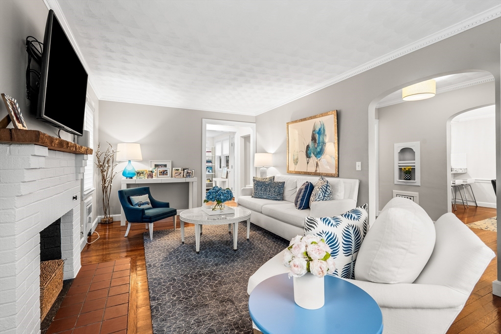 104 Gulliver Street Milton, MA 02186 - Photo 11 of 36