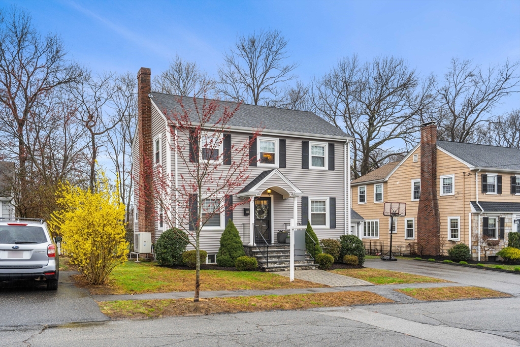 104 Gulliver Street Milton, MA 02186 - Photo 3 of 36