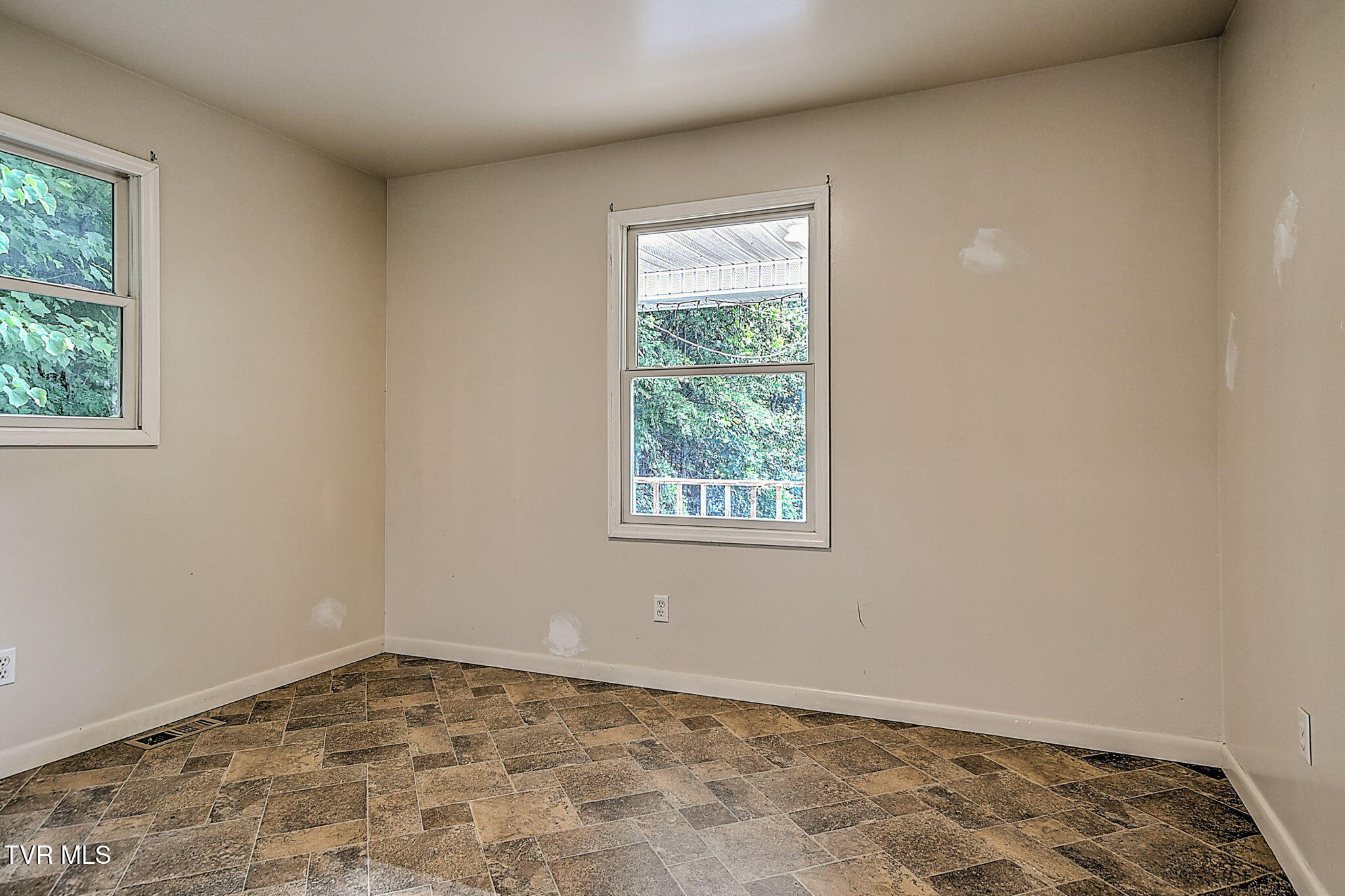 655 Wadlow Gap Road Kingsport, TN 37660 - Photo 57 of 66 15-web-or-mls-649 Wadalow Gap DP-16