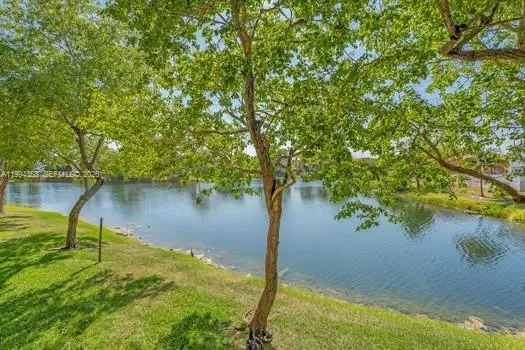 $285,000 | 15430 Southwest 82nd Lane, Unit 625, Miami, FL 33193