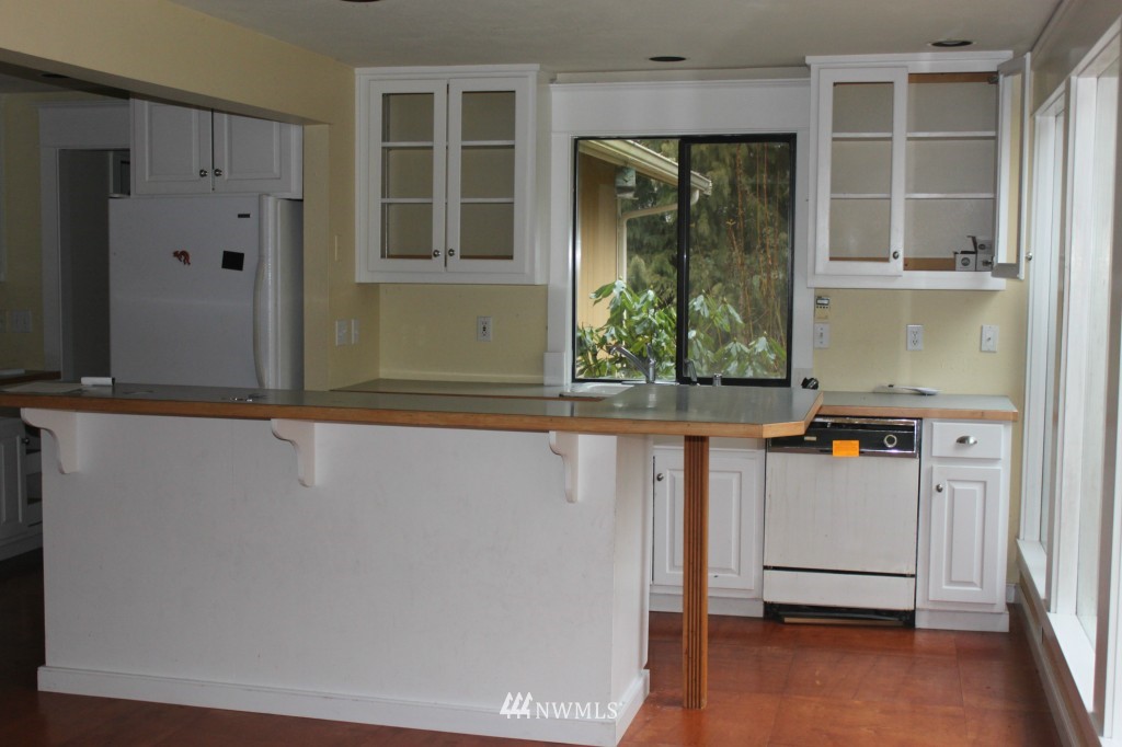 548 Smith Road Camano Island, WA 98282 - Photo 3 of 17 Gallery Image 3