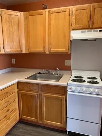 $72,000 | 31 Chestnut Street East, Unit 10, Trimont, MN 56176