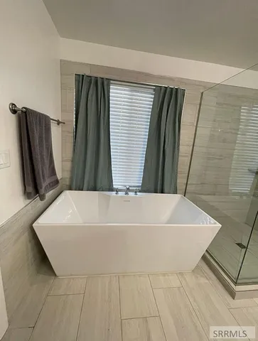 $699,900 | 5153 East Demott Street, Iona, ID 83427