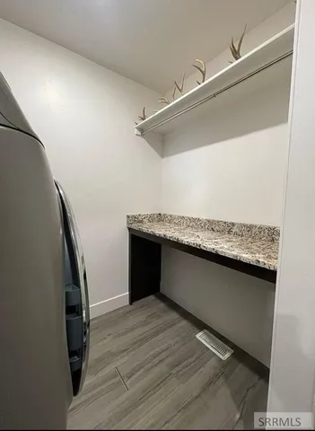 $699,900 | 5153 East Demott Street, Iona, ID 83427