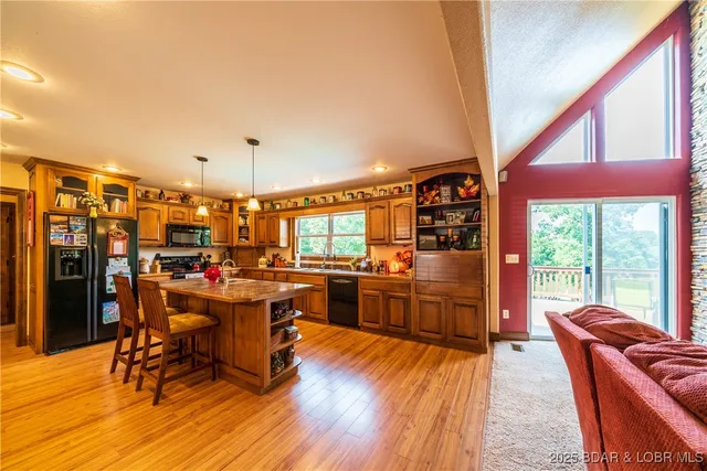 $625,000 | 29432 Bobcat Drive, Warsaw, MO 65355