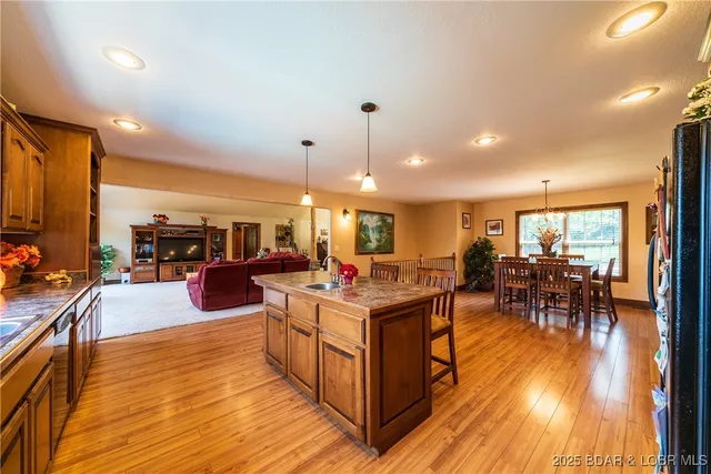 $625,000 | 29432 Bobcat Drive, Warsaw, MO 65355