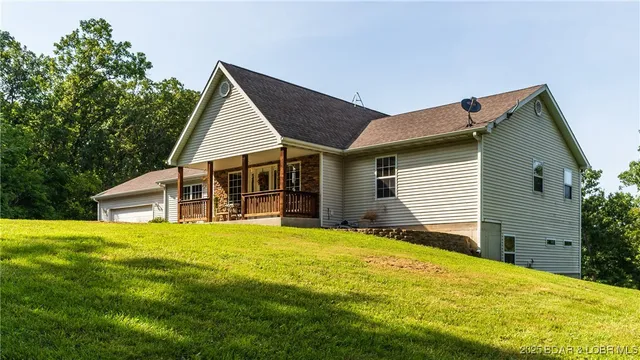 $625,000 | 29432 Bobcat Drive, Warsaw, MO 65355