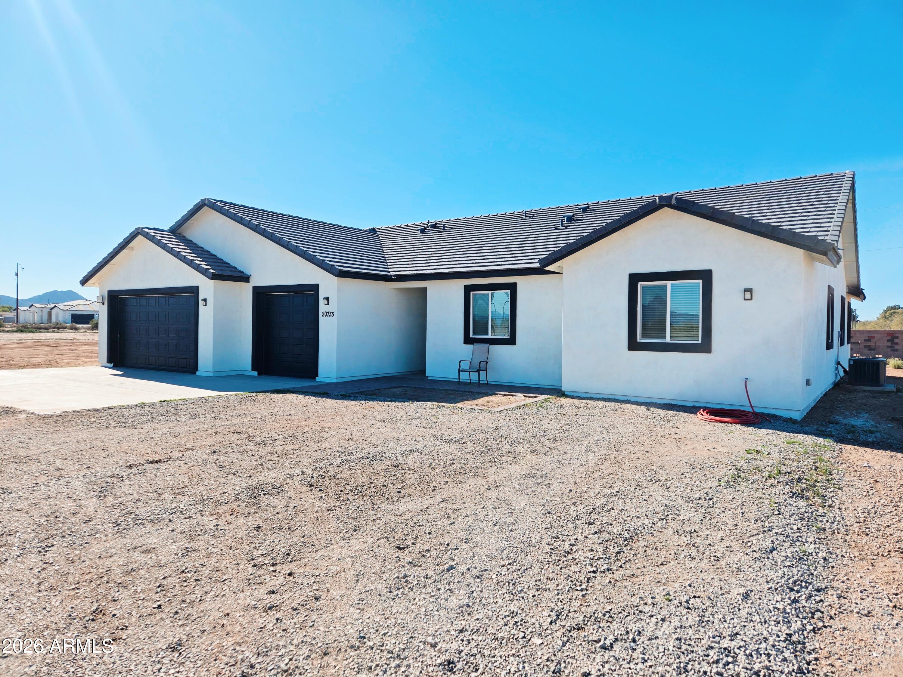 20735 West Elliot Road Buckeye, AZ 85326 - Photo 6 of 59 20260110_132212-VSCO