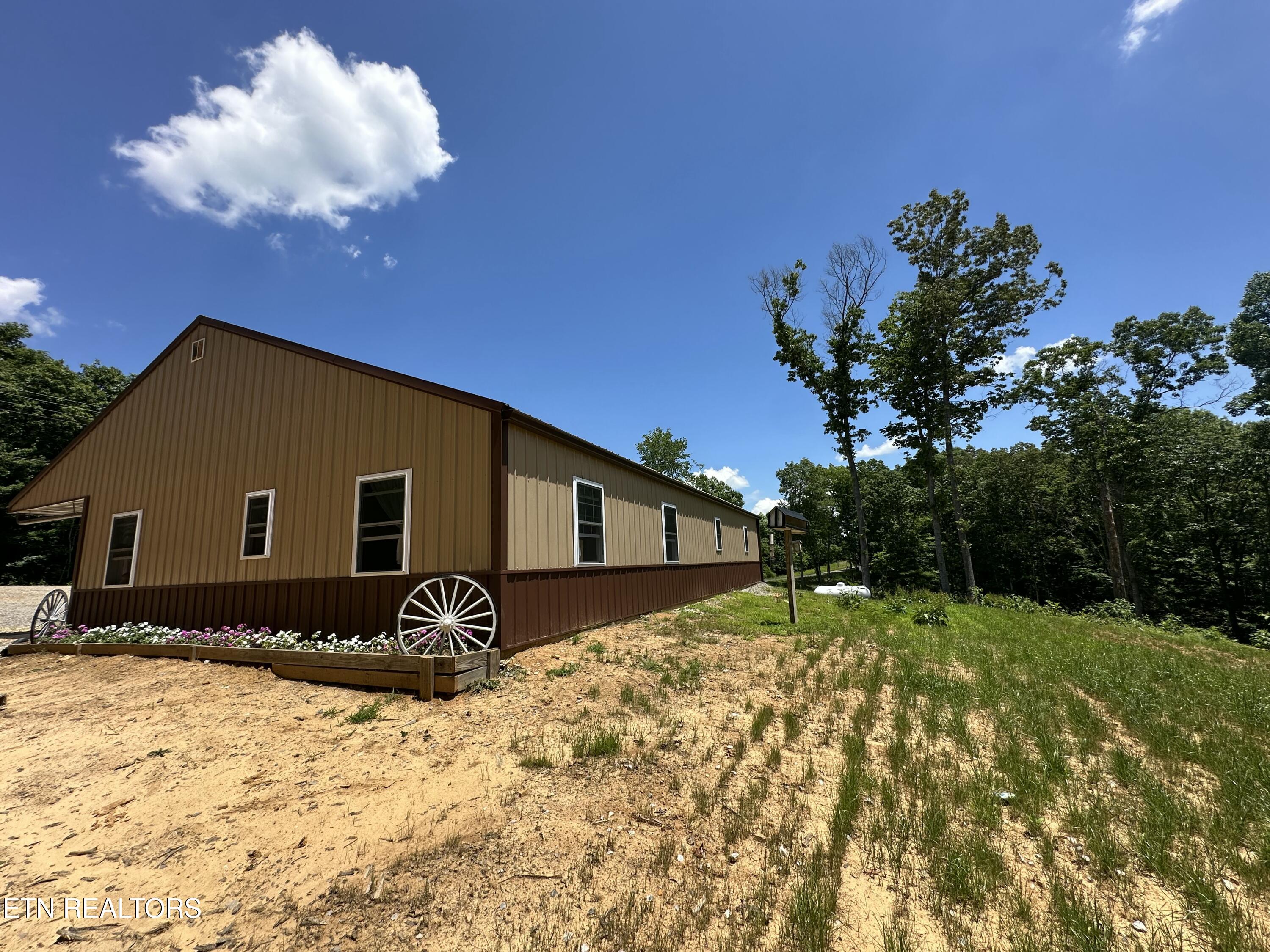 1561 Coon Hollow Road Deer Lodge, TN 37726 - Photo 38 of 48 IMG_2108