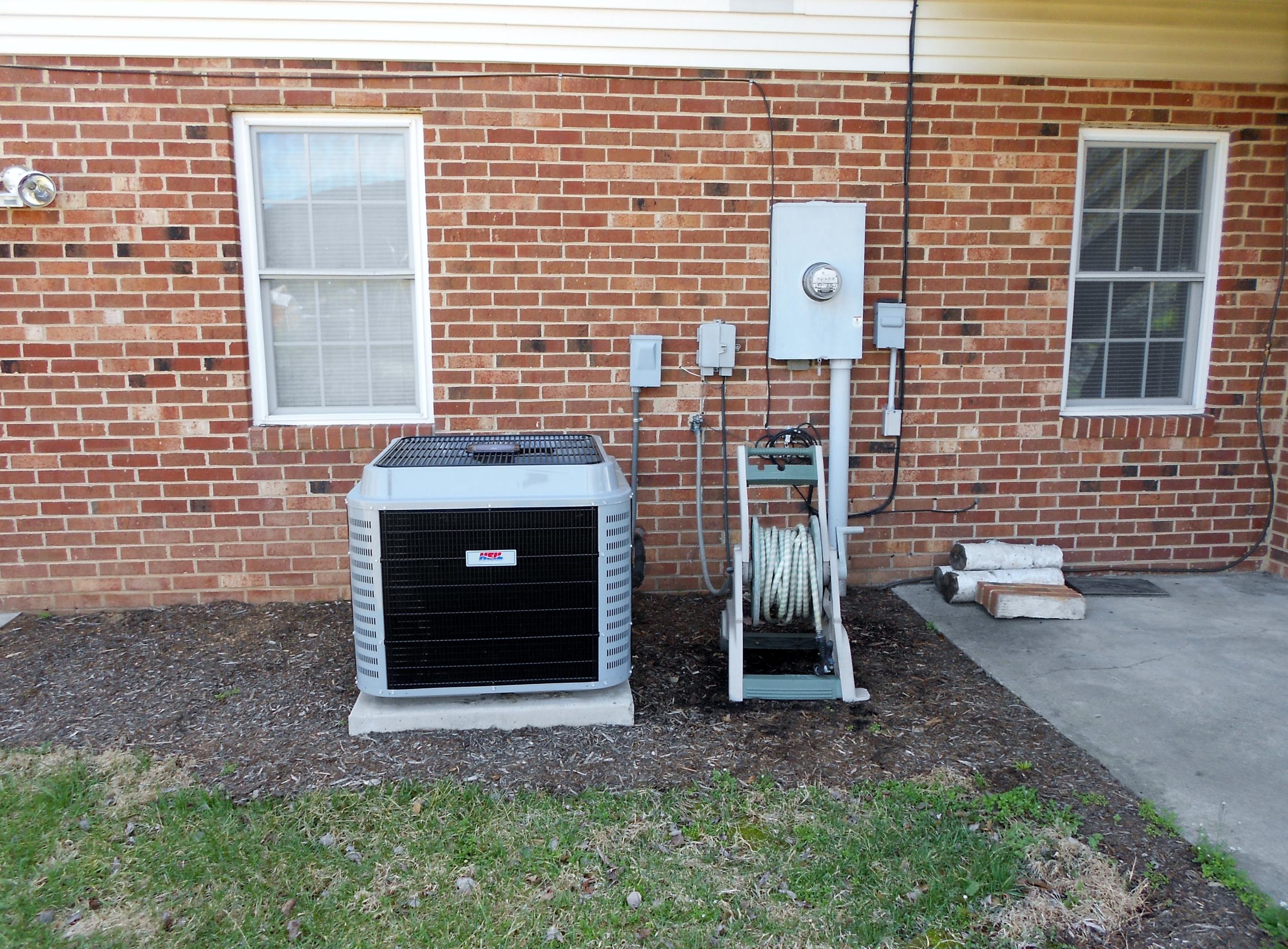 4628 Rte 1094 Roanoke, VA 24012 - Photo 9 of 34 2014-04-01 23