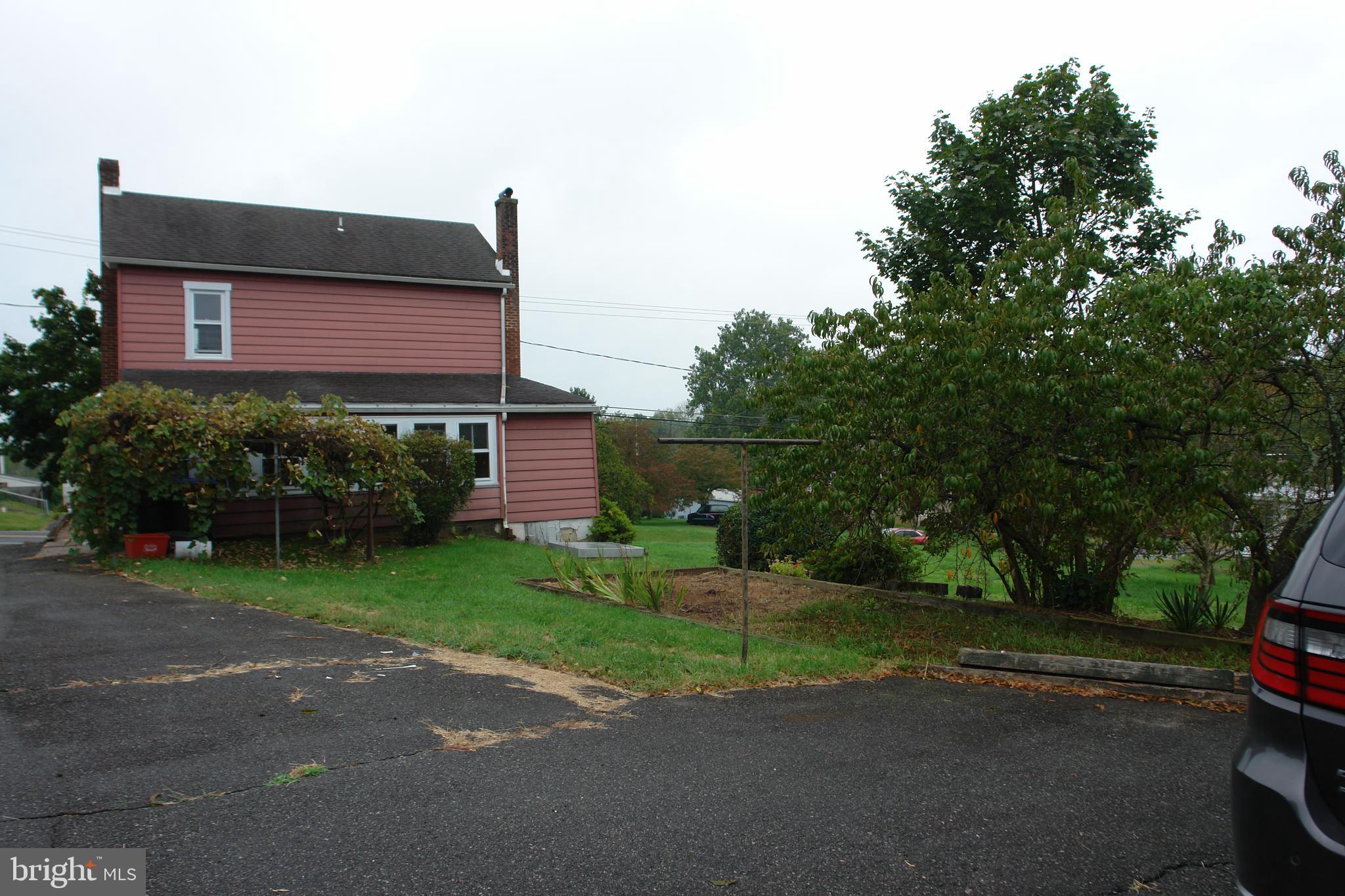 151 Hoffmansville Road Barto, PA 19504 - Photo 4 of 29 Gallery Image 4