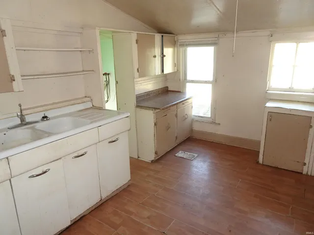 $124,900 | 19052 West 15th Road, Culver, IN 46511