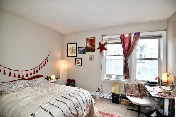 $3,400 | 5 Sea View Terrace, Unit 3, Boston, MA 02125