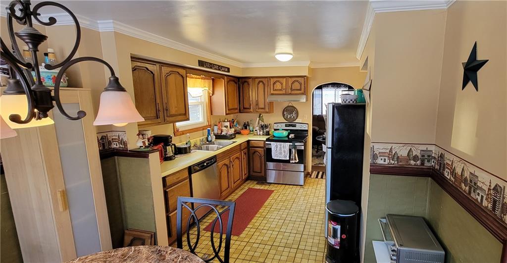 163 Salem Church Road Midland, PA 15059 - Photo 11 of 24 Gallery Image 11