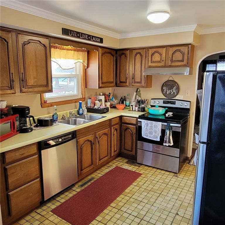 163 Salem Church Road Midland, PA 15059 - Photo 10 of 24 Gallery Image 10