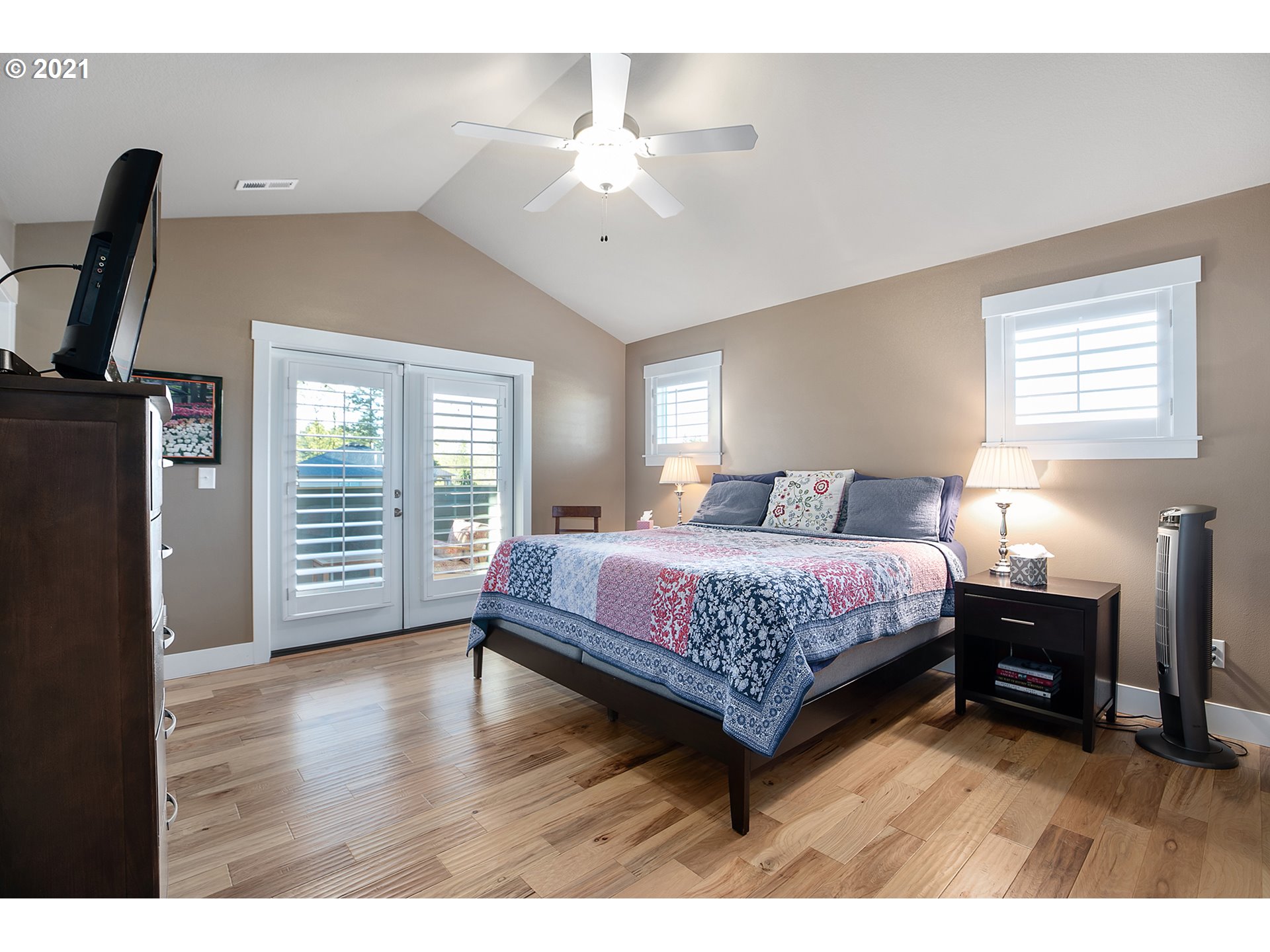3805 Southeast Roethe Road Milwaukie, OR 97267 - Photo 13 of 32