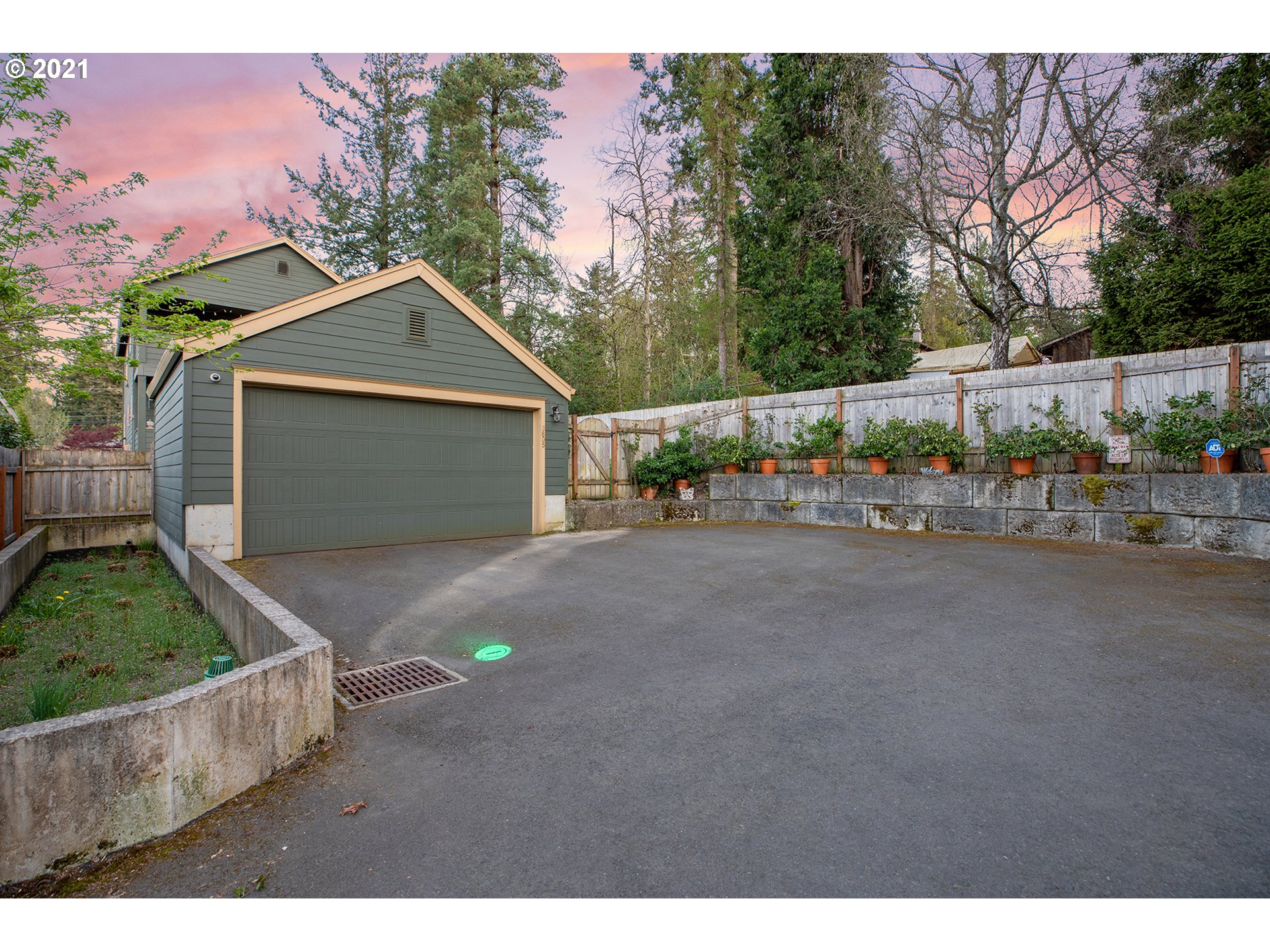 3805 Southeast Roethe Road Milwaukie, OR 97267 - Photo 27 of 32